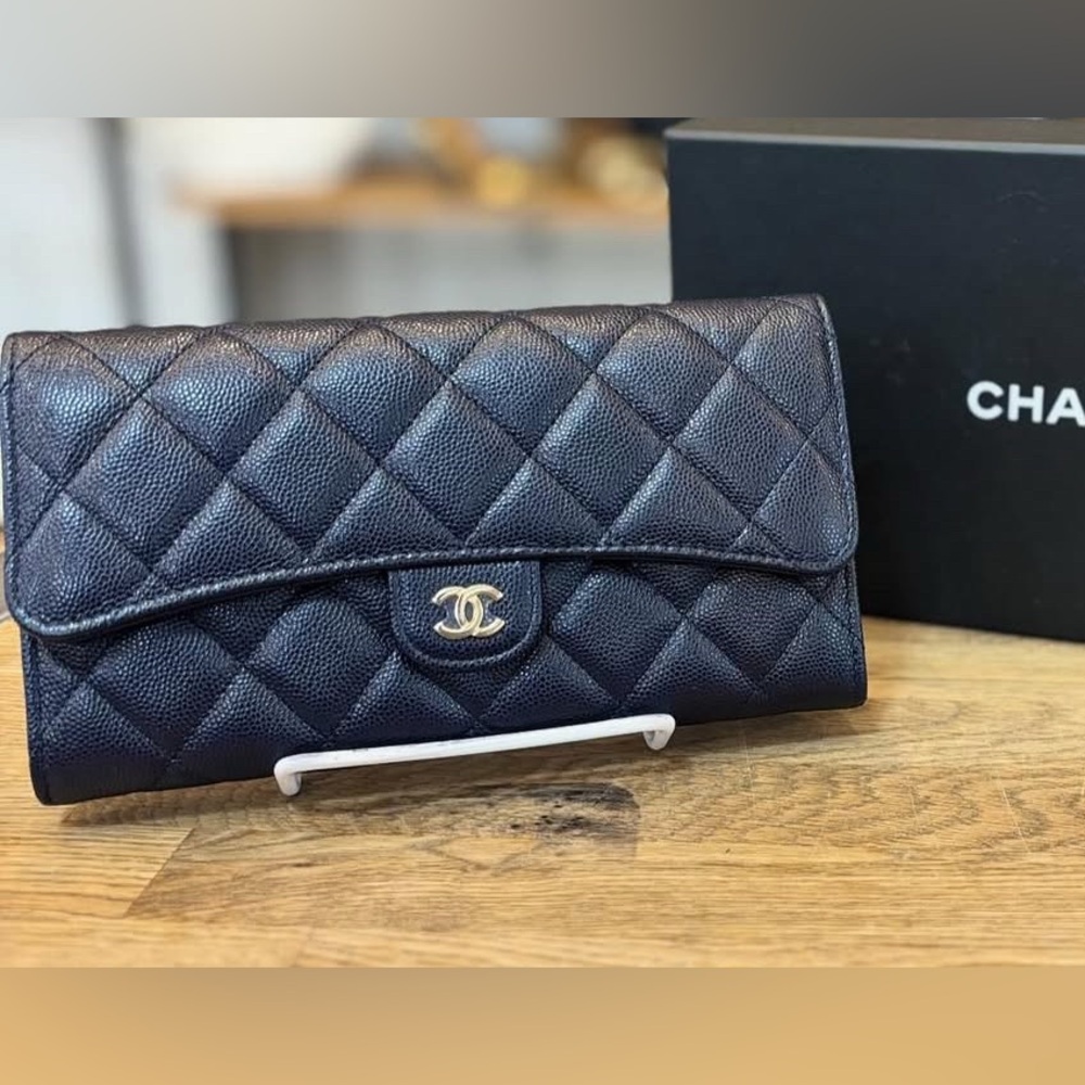 CHANEL - Classic Caviar Flap long Wallet NEW🔥wallet on chain crossbody bag⭐️ - Picture 2 of 12